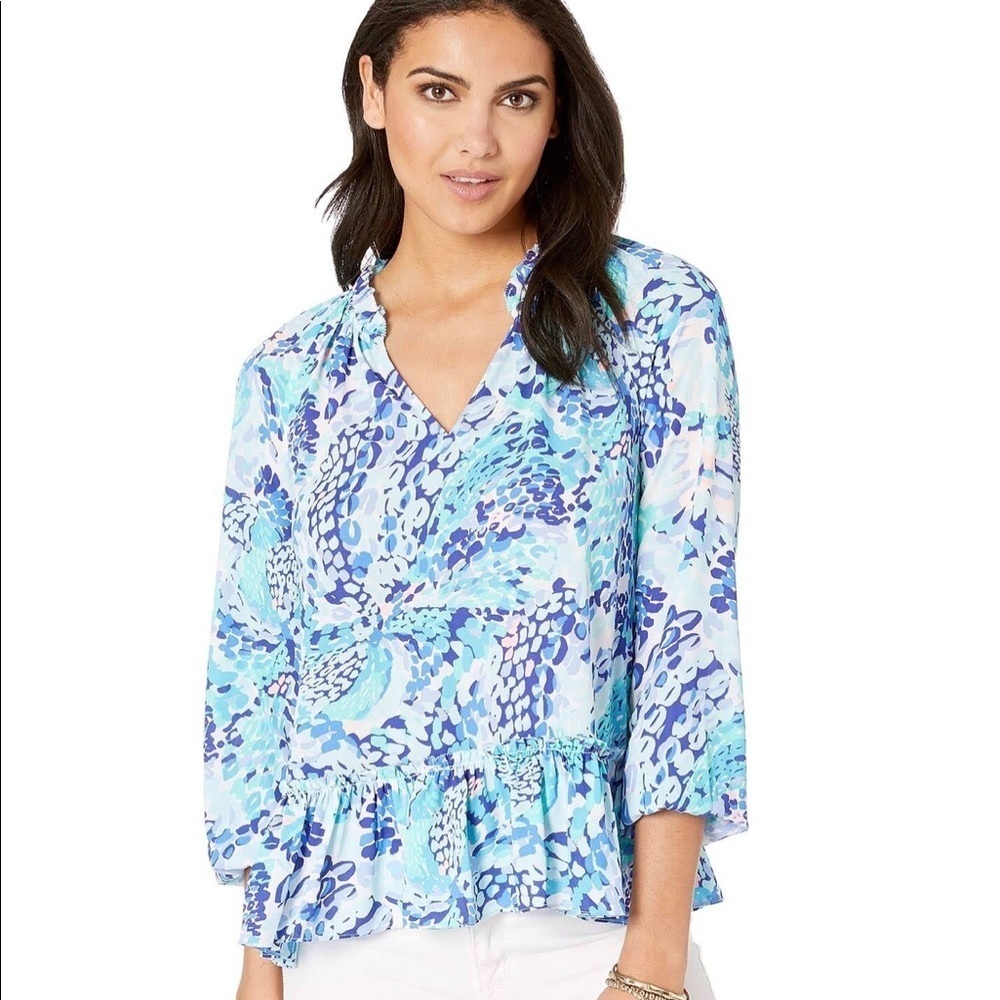 LILLY PULITZER pink label size xsmall blue floral top